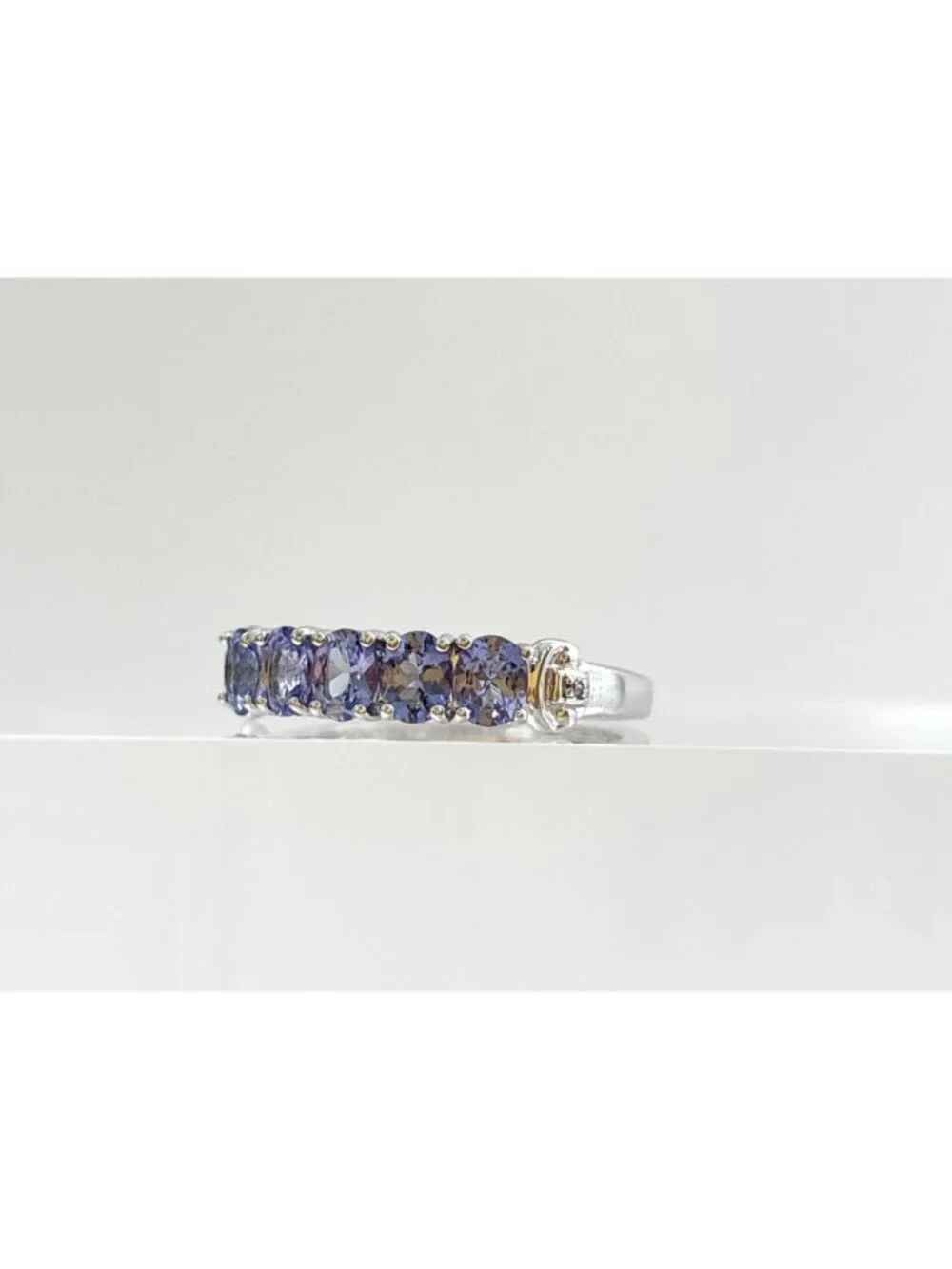 Tanzanite Gemstone Oval Cut Row Set Sterling Silver 925 Vintage Ring - sz 8